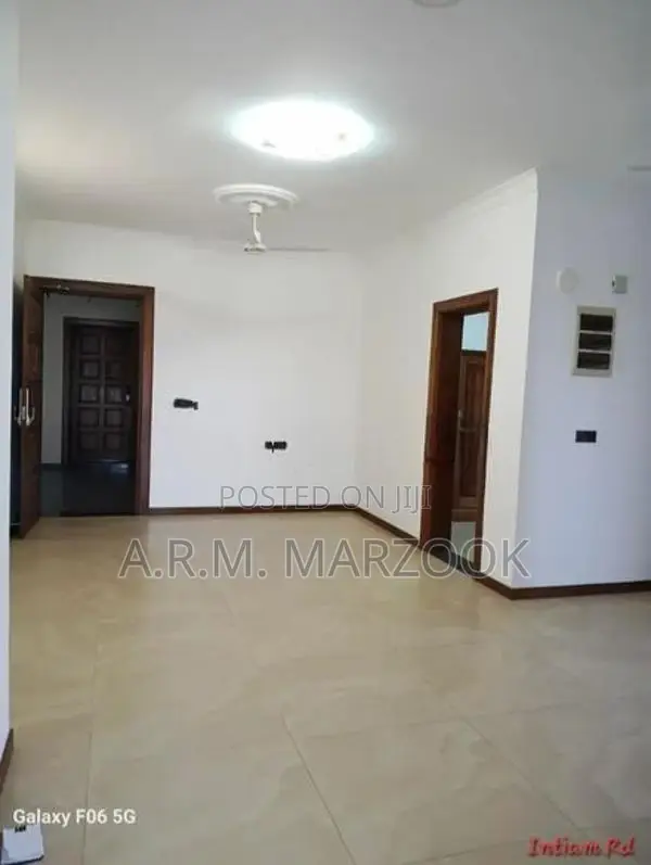 Dehiwala,Intiam Rd 3 BR & 2 BATH Unfurnished Brand New Apartment Sale