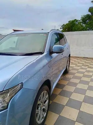 Mitsubishi Outlander 2015