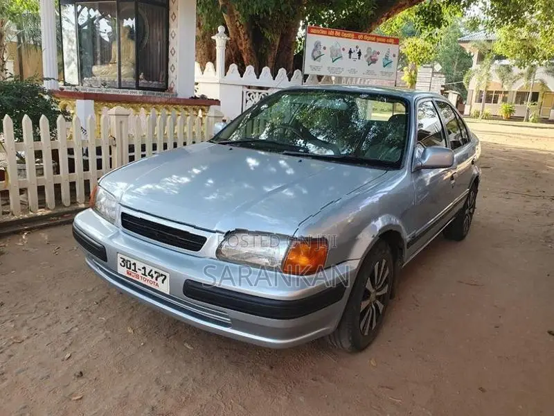 Toyota Corsa 1996