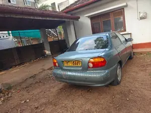 Kia Sephia 2000