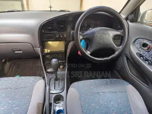 Kia Sephia 2000