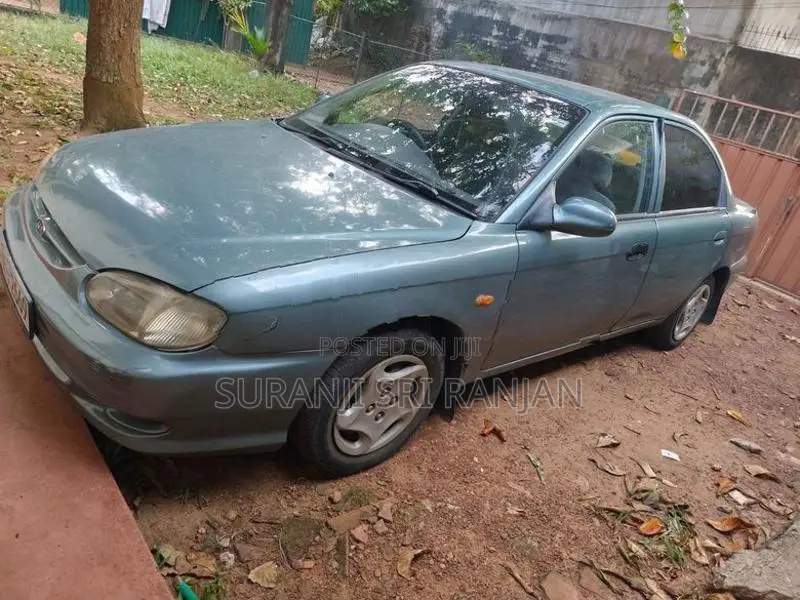Kia Sephia 2000