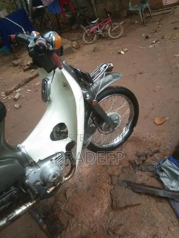 Honda Super Club 90 1997