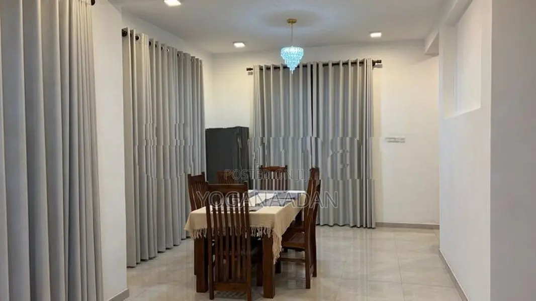 4 Bedroom 2 Bathroom 2nd Floor House for Rent in Hokandara