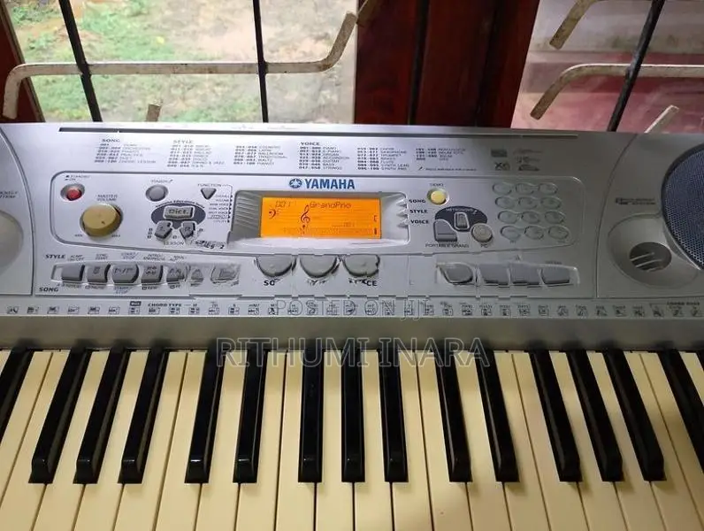 Yamaha PSR 275 Keyboard