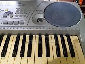 Yamaha PSR 275 Keyboard