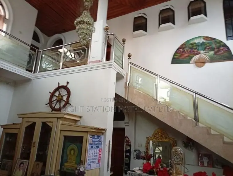 Prime Commercial Property for Sale on High Level Road – Homagama