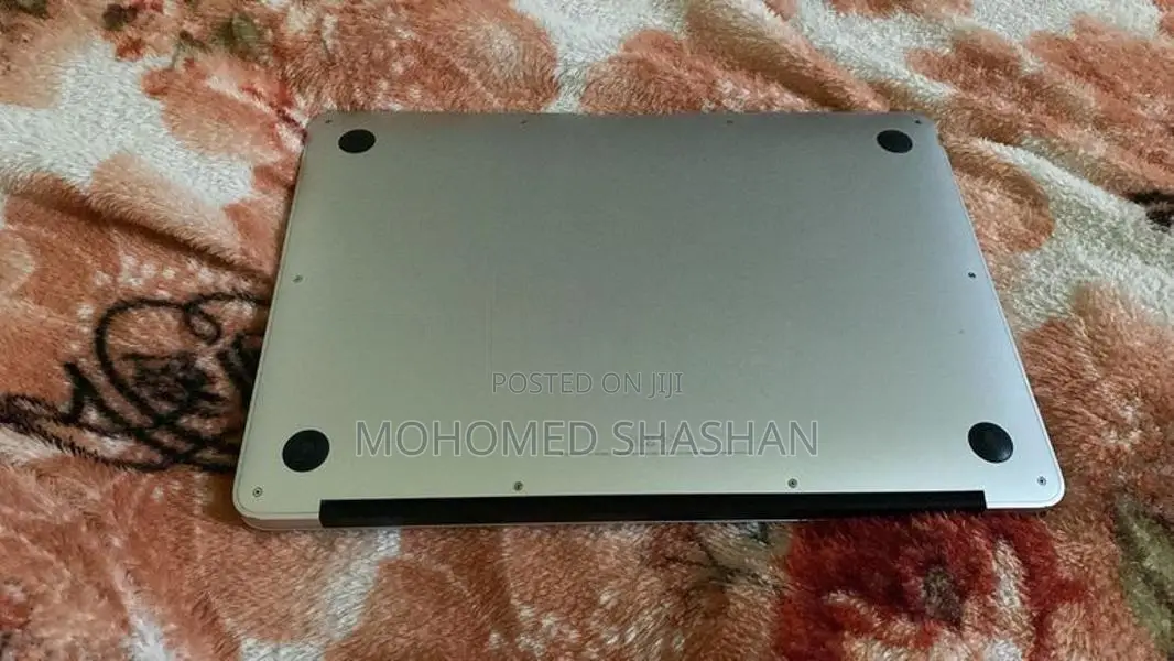 Apple Macbook Air A1466 (13-inch2017)