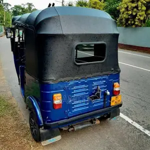 Bajaj RE 2009