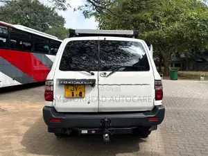 Toyota Land Cruiser Prado 2005