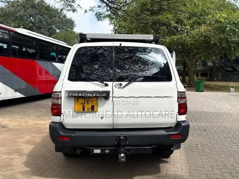 Toyota Land Cruiser Prado 2005