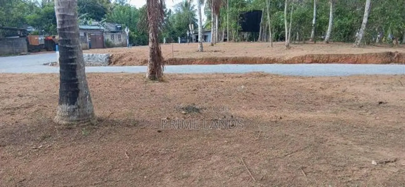 Land for Sale in Kahathuduwa