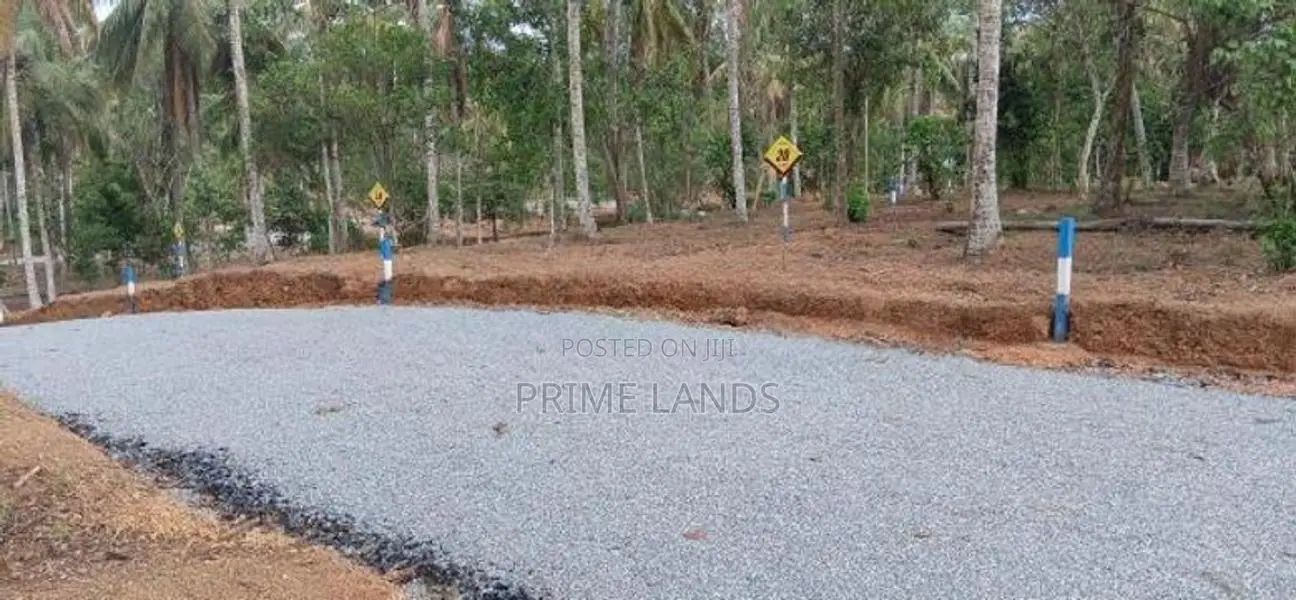 Land for Sale in Kahathuduwa