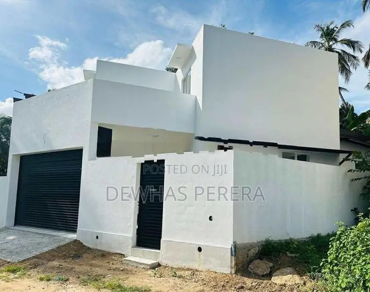 Brand new Morden house sale heenkeda juntion ragama