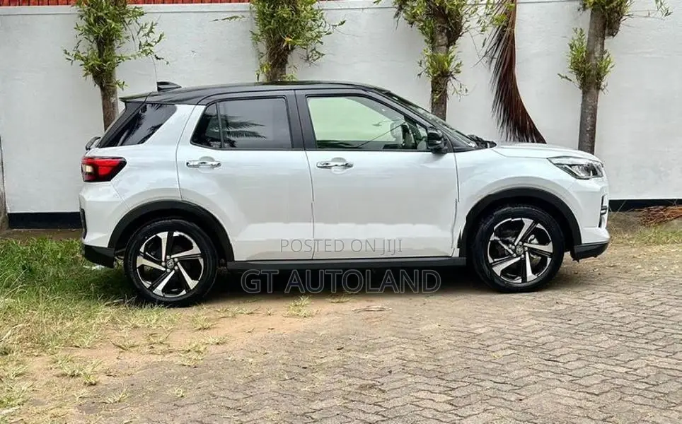 Toyota Raize Z Hybrid AutoParking 2026
