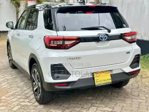 Toyota Raize Z Hybrid AutoParking 2026