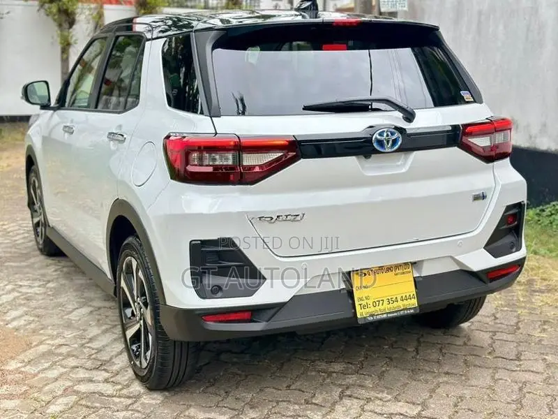 Toyota Raize Z Hybrid AutoParking 2026