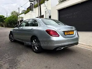 Mercedes Benz C180 2016