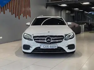 Mercedes Benz E350 Avantgarde Plug-In 2017
