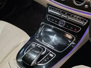 Mercedes Benz E350 Avantgarde Plug-In 2017
