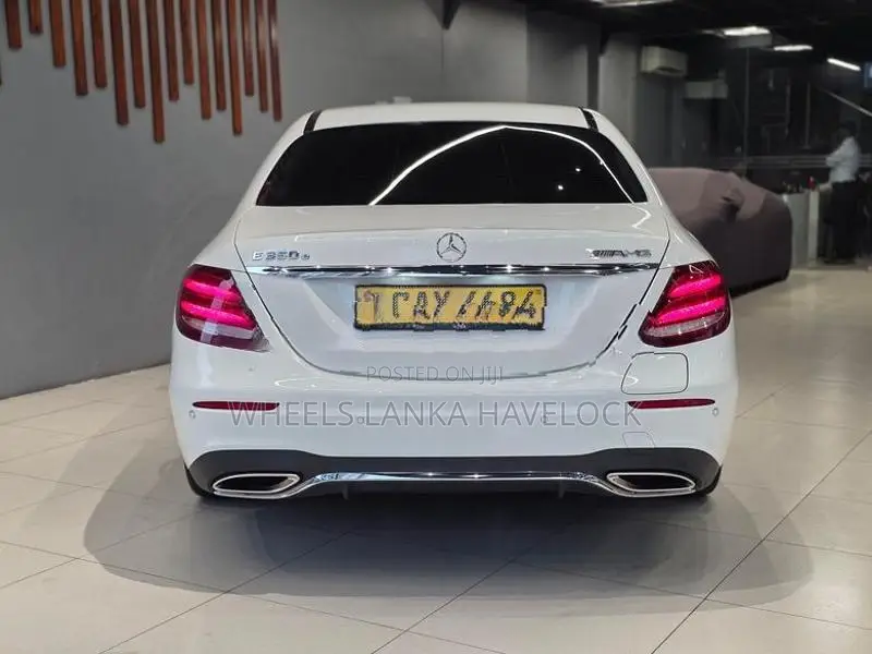 Mercedes Benz E350 Avantgarde Plug-In 2017