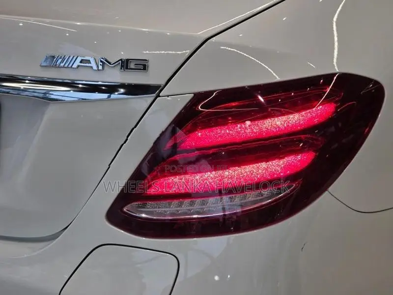 Mercedes Benz E350 Avantgarde Plug-In 2017
