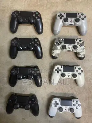 PS4 Controller