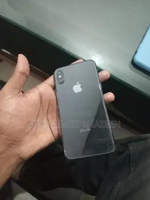 Apple iPhone X (Used)