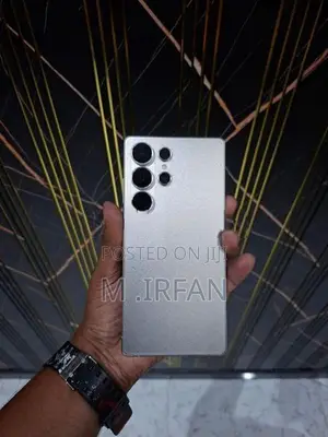 Samsung Galaxy S25 Ultra (Used)