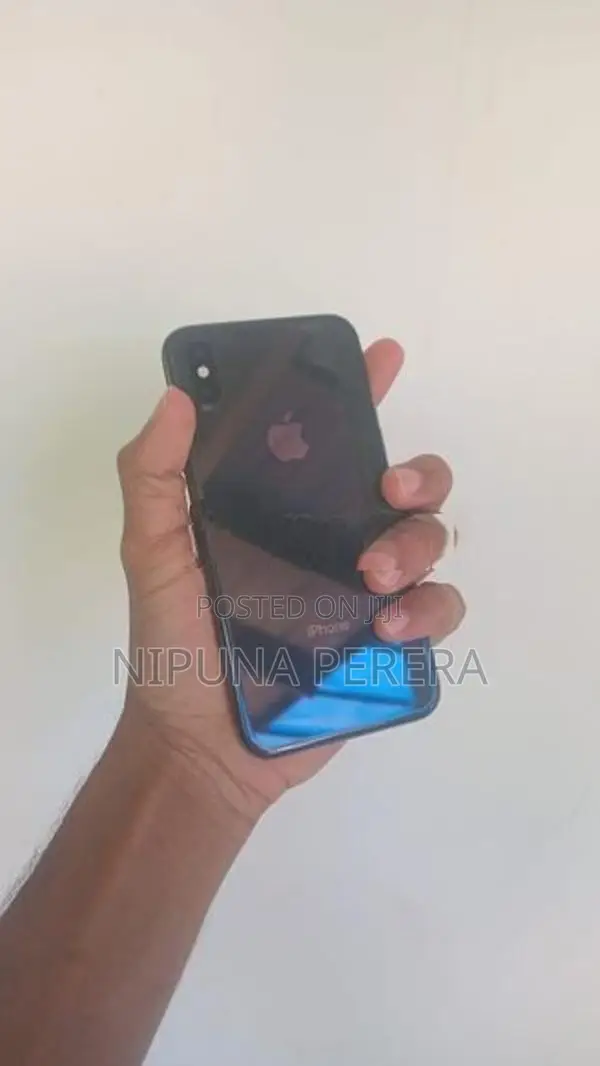 Apple iPhone X 64GB (Used)