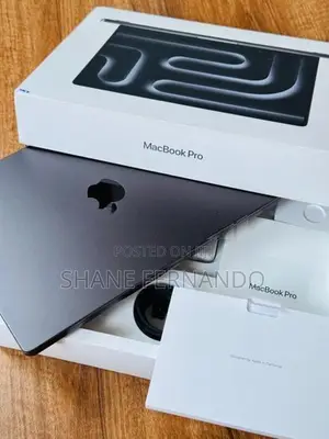 Apple MacBook M3 Pro 14"Inch 18GB/512GB 2023