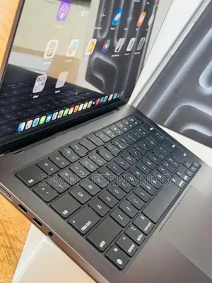 Apple MacBook M3 Pro 14"Inch 18GB/512GB 2023