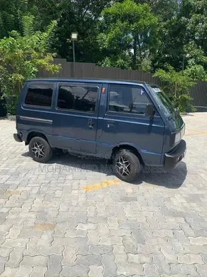 Suzuki Omni 2010