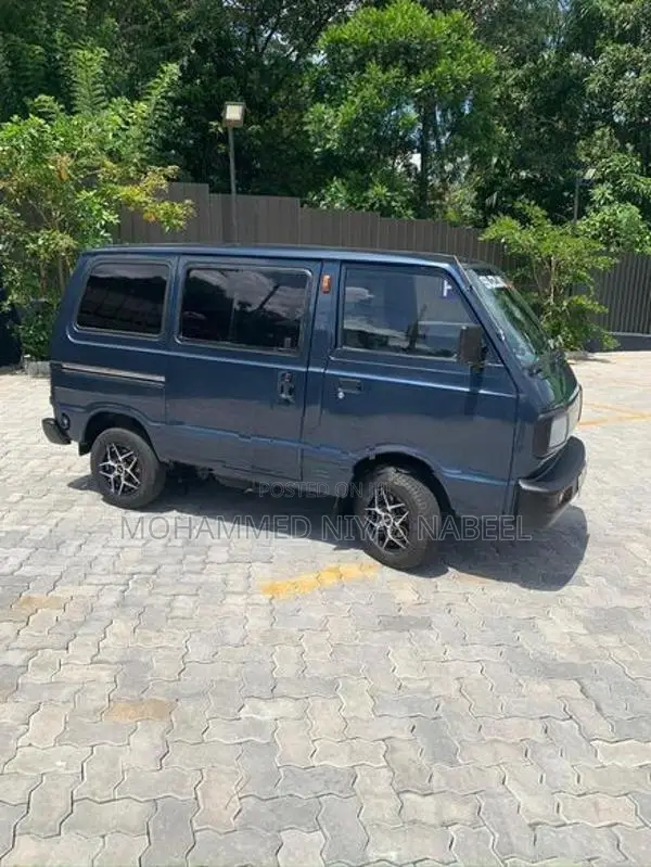 Suzuki Omni 2010