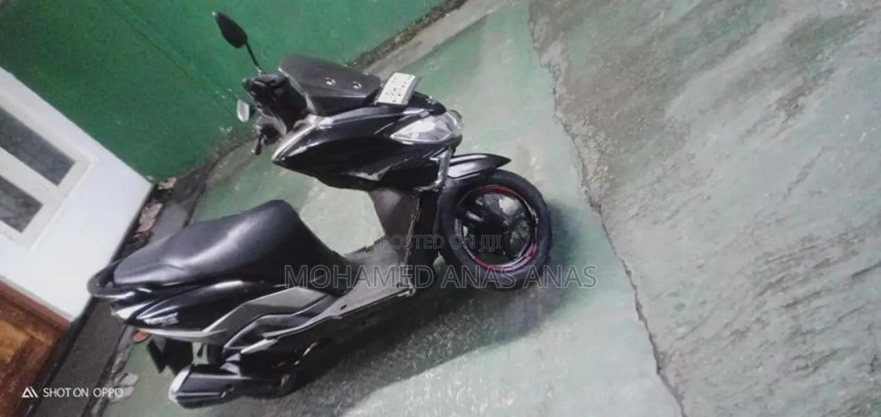 Suzuki Burgman 2019