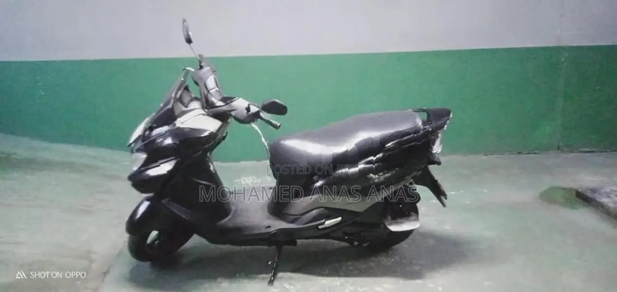 Suzuki Burgman 2019