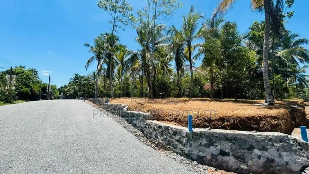නේවාසික බිම් කොටස් විකිණීම කහතුඩුව