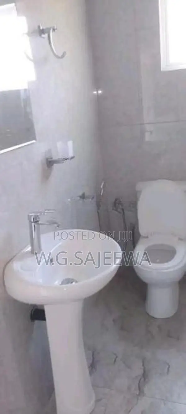 Newly Built Upstair House Rent in Negombo