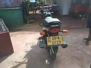 Bajaj Platina 2017