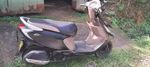 TVS Zest 2017