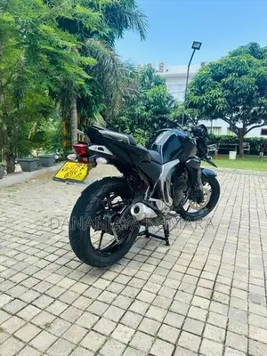 Yamaha FZ 2016