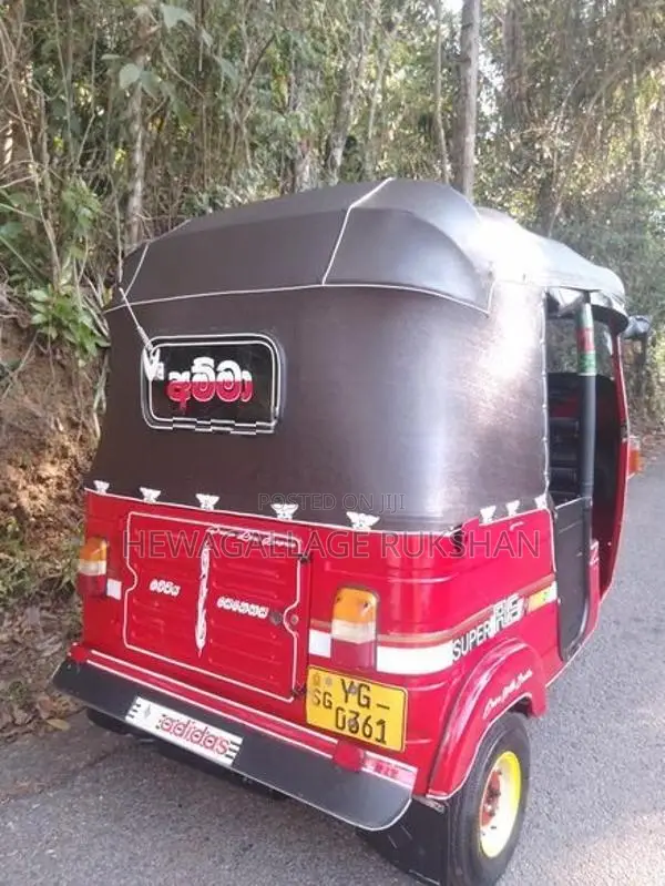 Bajaj RE RE-205 2010