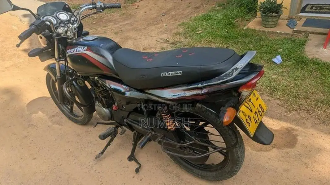Bajaj Platina 125cc 2011