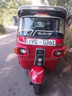 Bajaj RE RE-205 2010