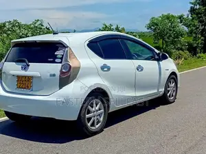 Toyota Aqua G 2013