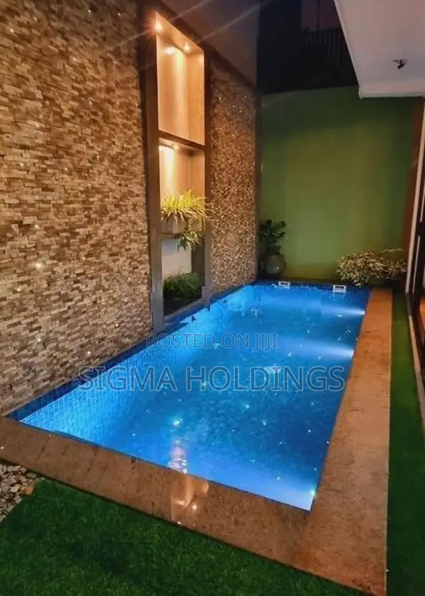 Luxury House with Pool For Sale Facing Kahanthota Road Malabe