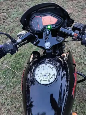Bajaj Pulsar 180 2012