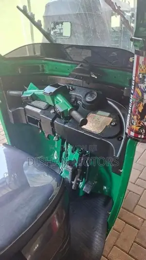 Bajaj RE 4Stroke 2018