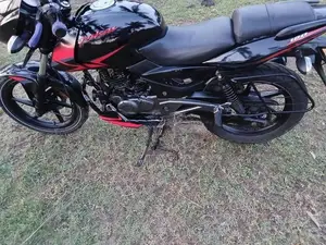 Bajaj Pulsar 180 2012