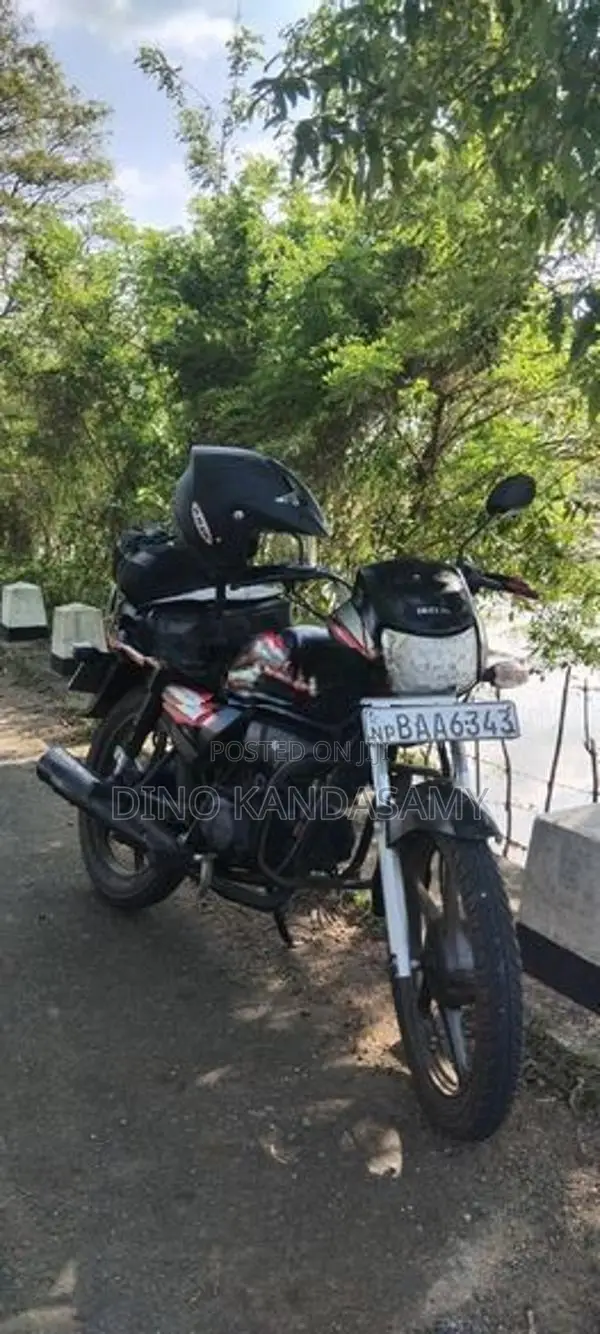 Hero HF Deluxe 2012